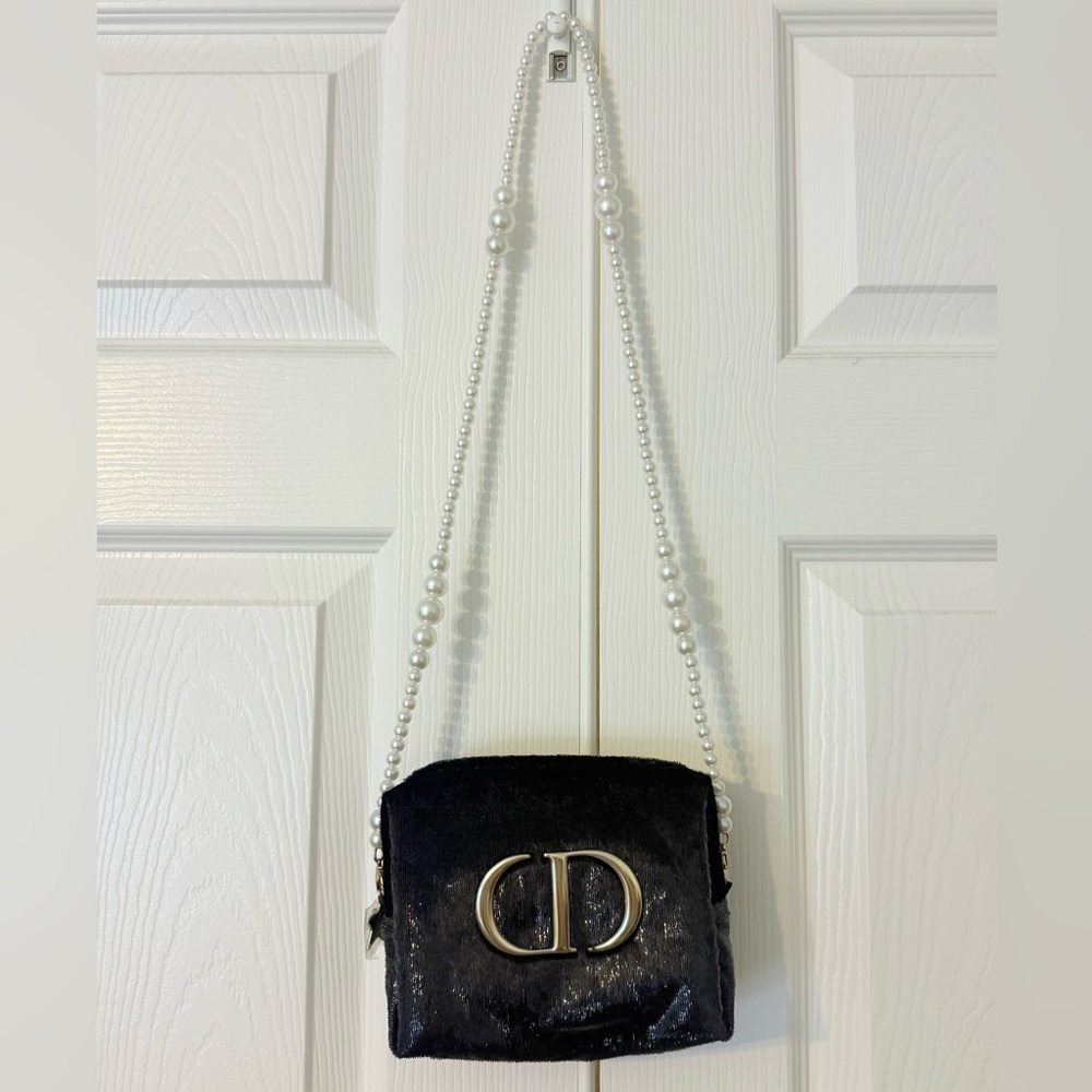 Christian Dior GWP Pouch Makeup Bag with Chain - Picture 8 of 8